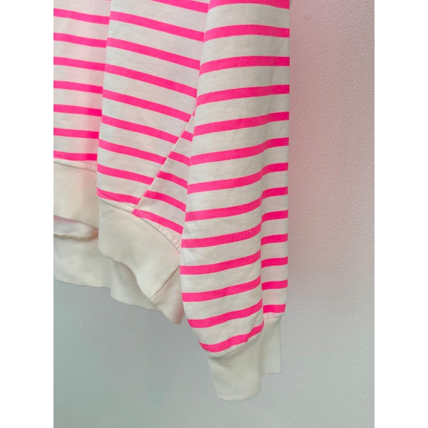 Sweater mit Streifen -neonpink