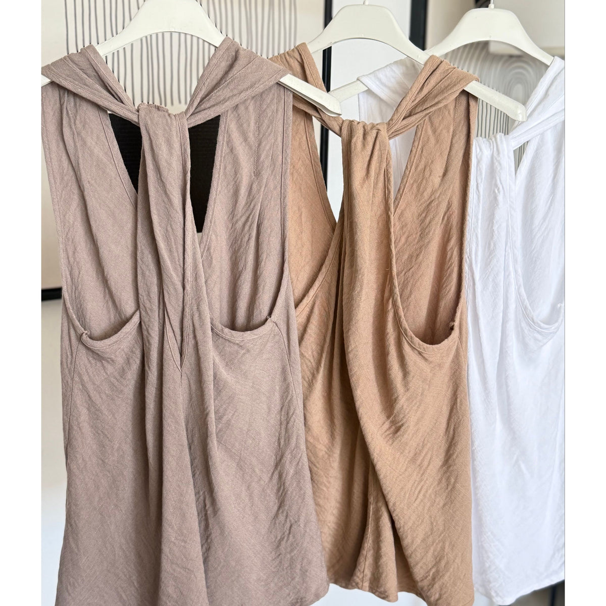 Top - camel