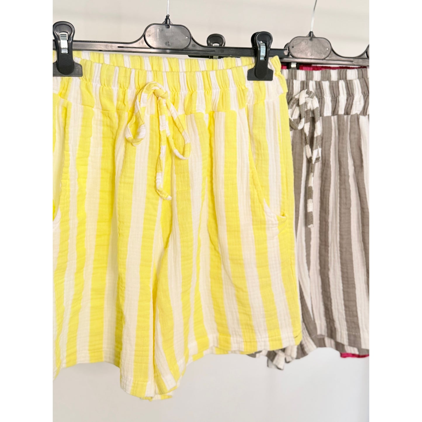 Musselin Shorts - gelb