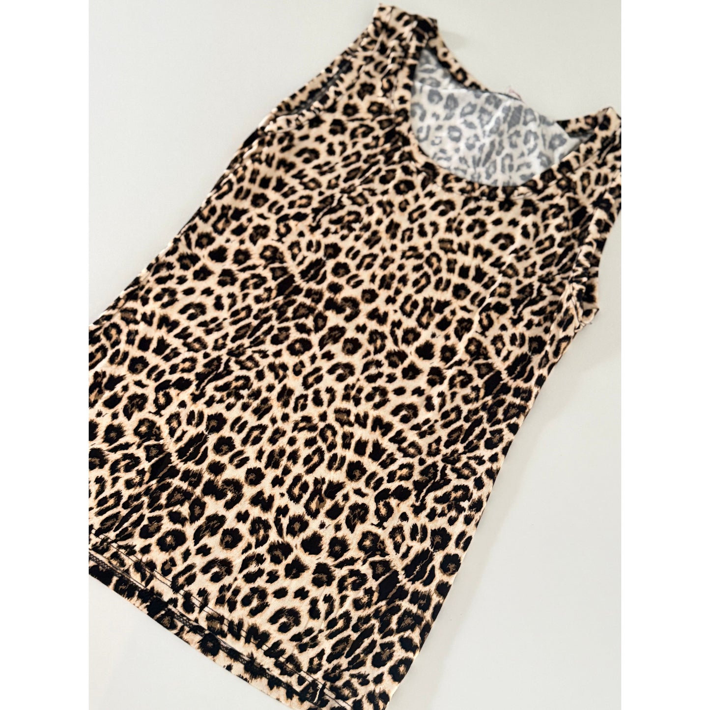 Top mit Leo-Print