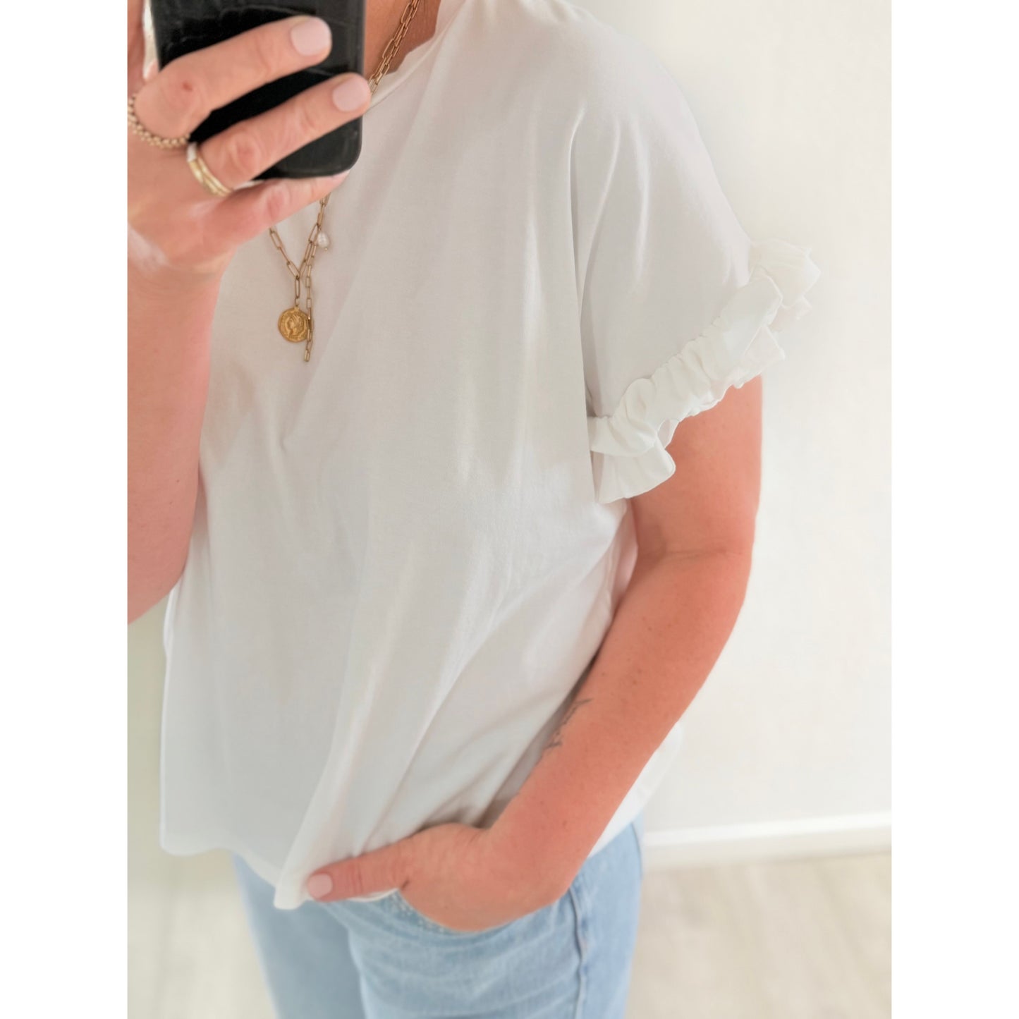 T-Shirt mit Rüschen - weiß