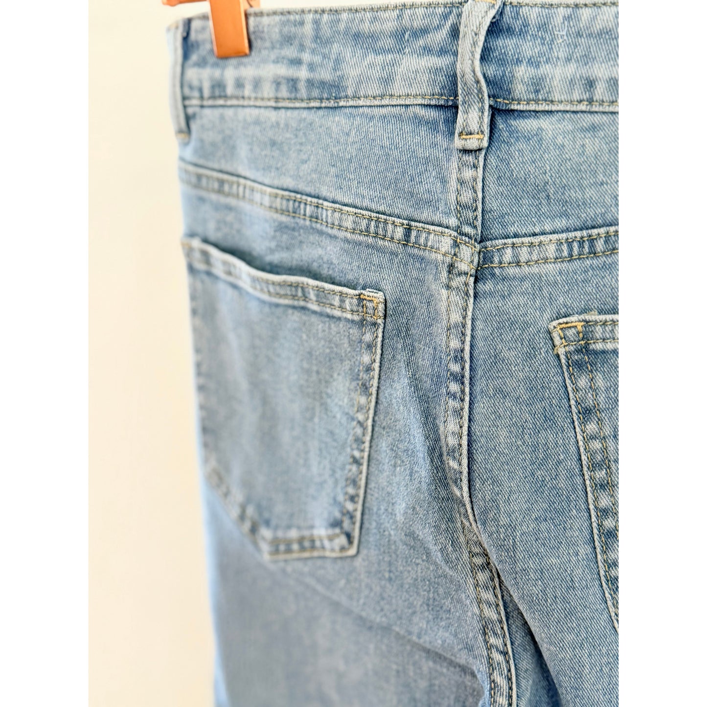 Jeans mit asymmetrischen Bund - Denim