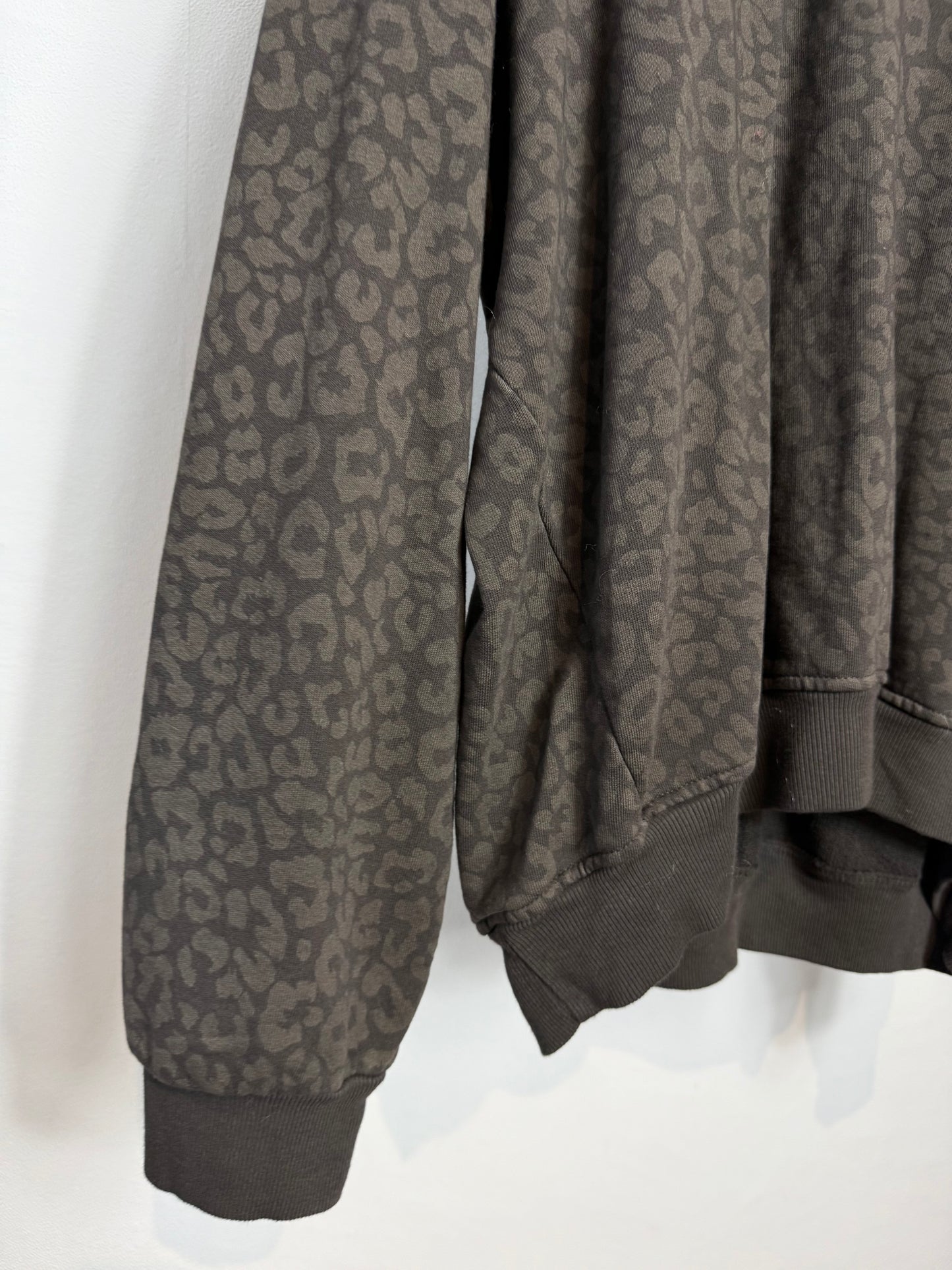 Leo Sweater