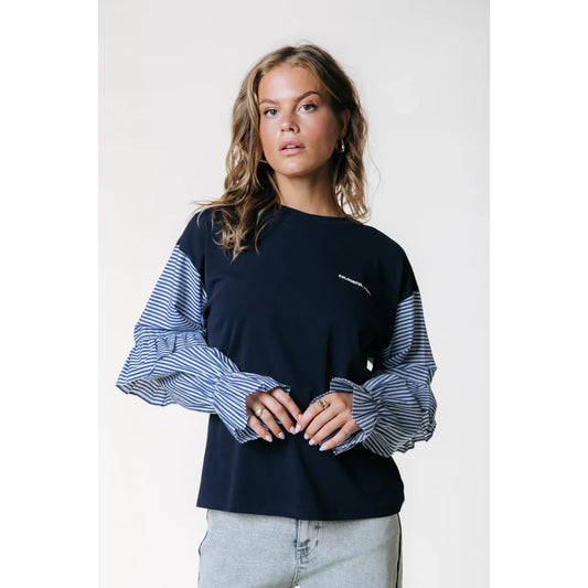 Colourful Rebel Yaz Kontrastärmel-Top - dunkelblau