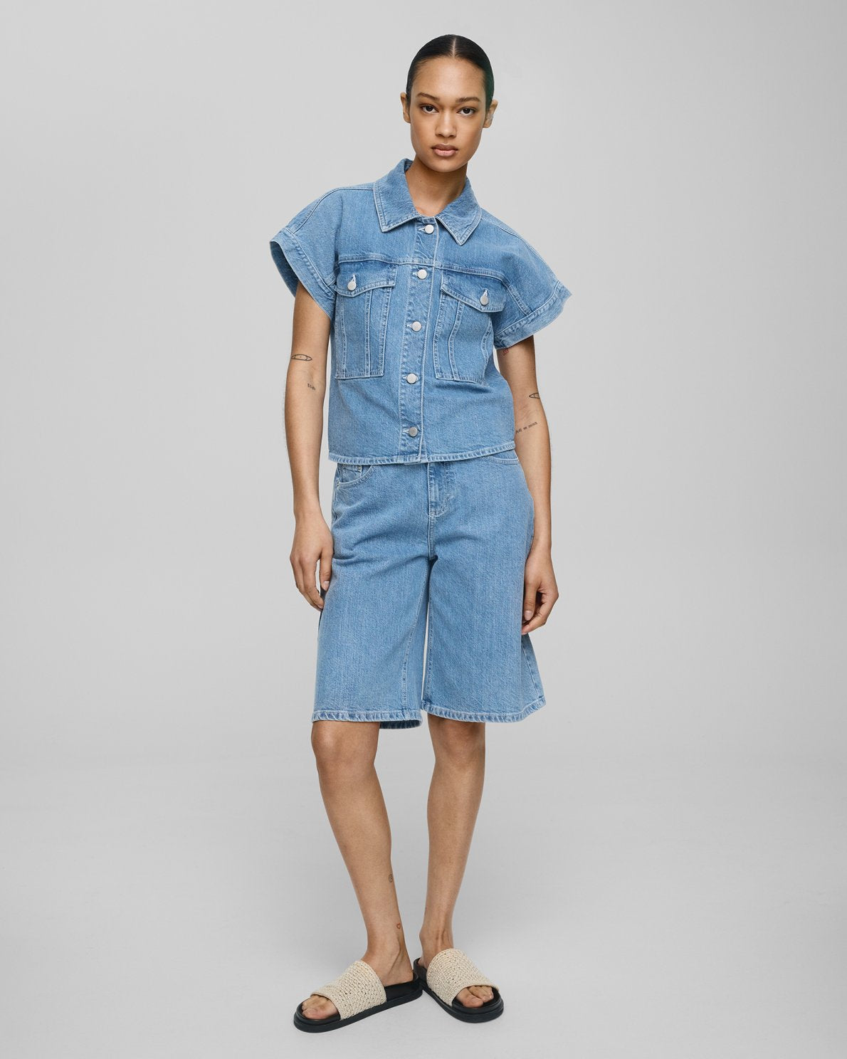 Moss Copenhagen Elida Ada Denim Shorts -light blue wash-