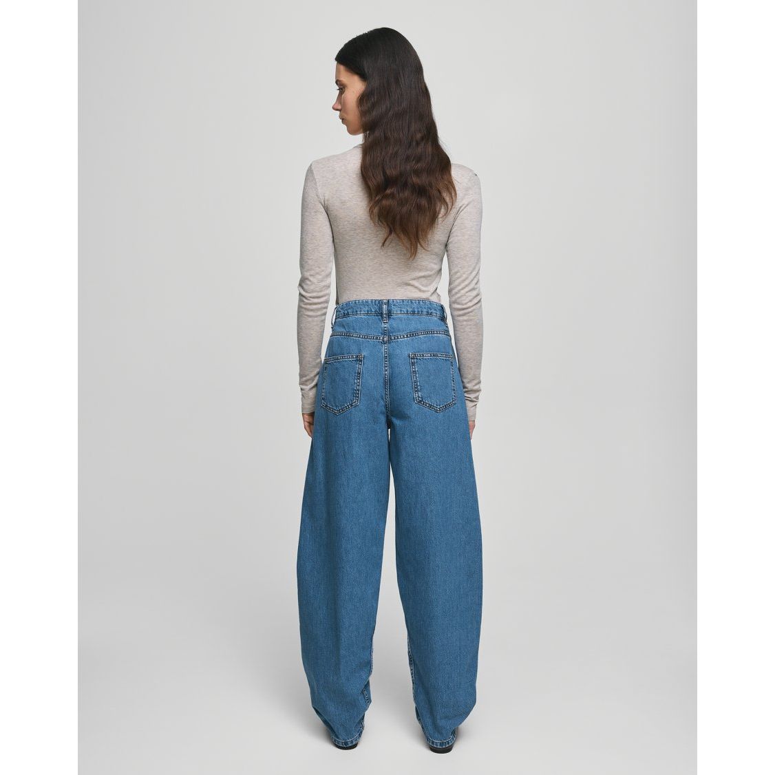 Moss Copenhagen Kobane Lis Barrel Jeans - mid blue wash