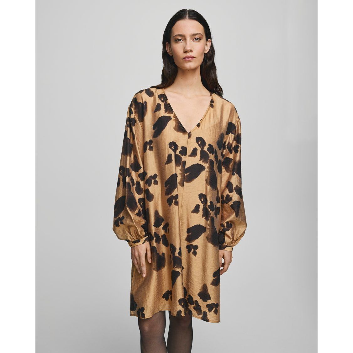 Moss Copenhagen Nilla Romina Short Dress AOP - Iced Coffee Leo