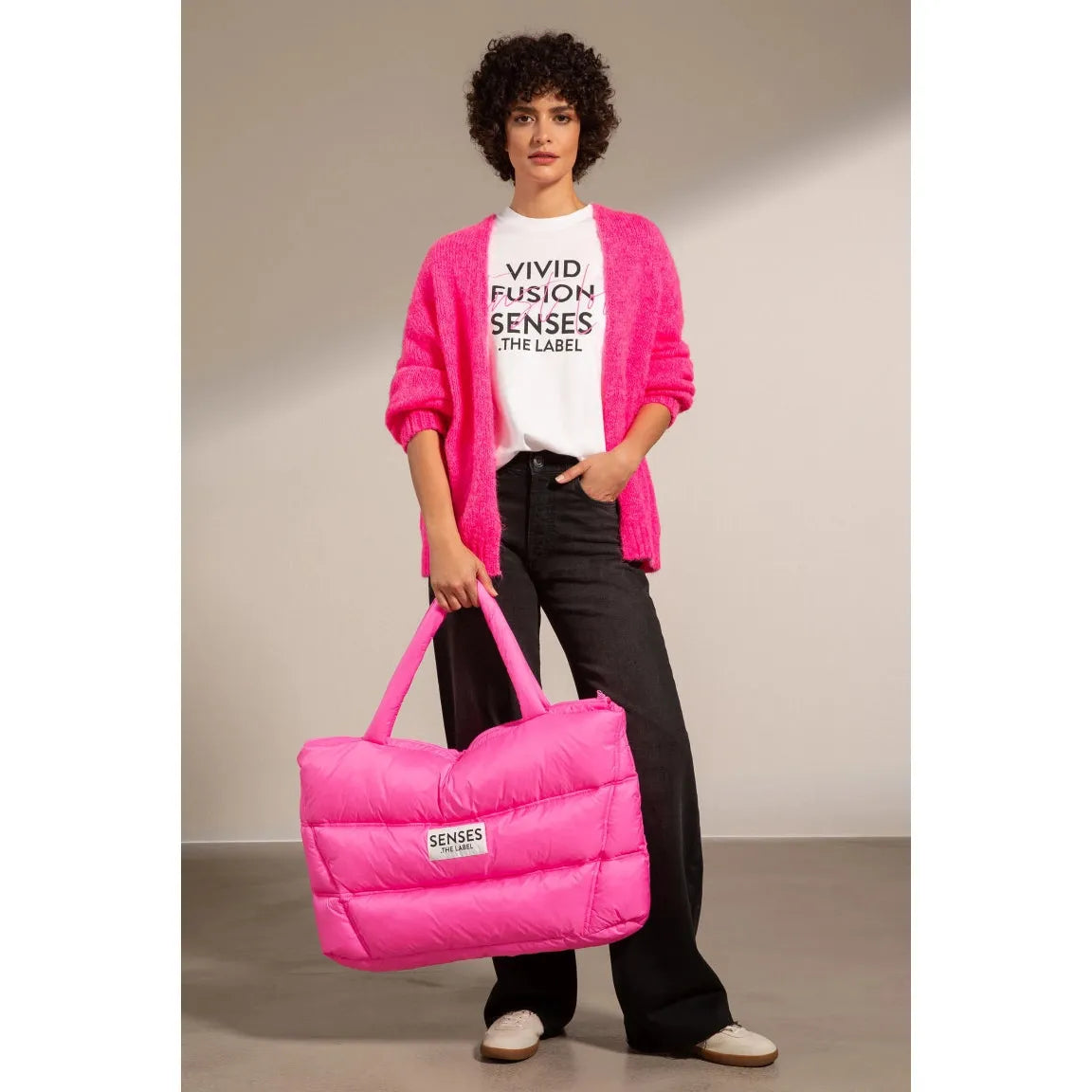 Senses the label Puffer Weekender Bag AMO:RA -vivid pink