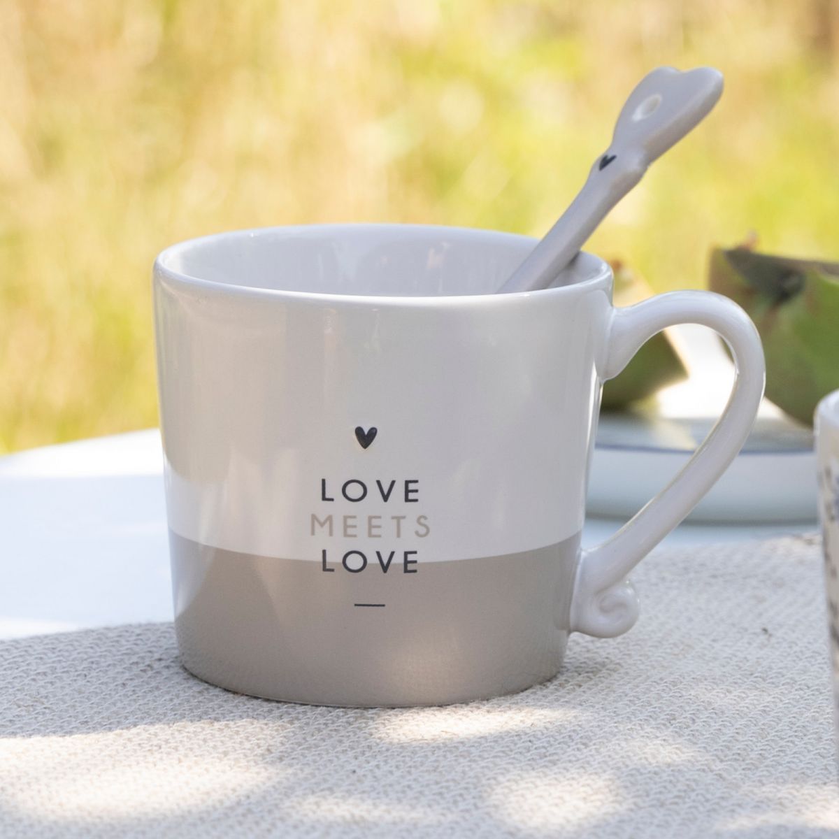 Bastion Collections Mug / Tasse -love meets love-