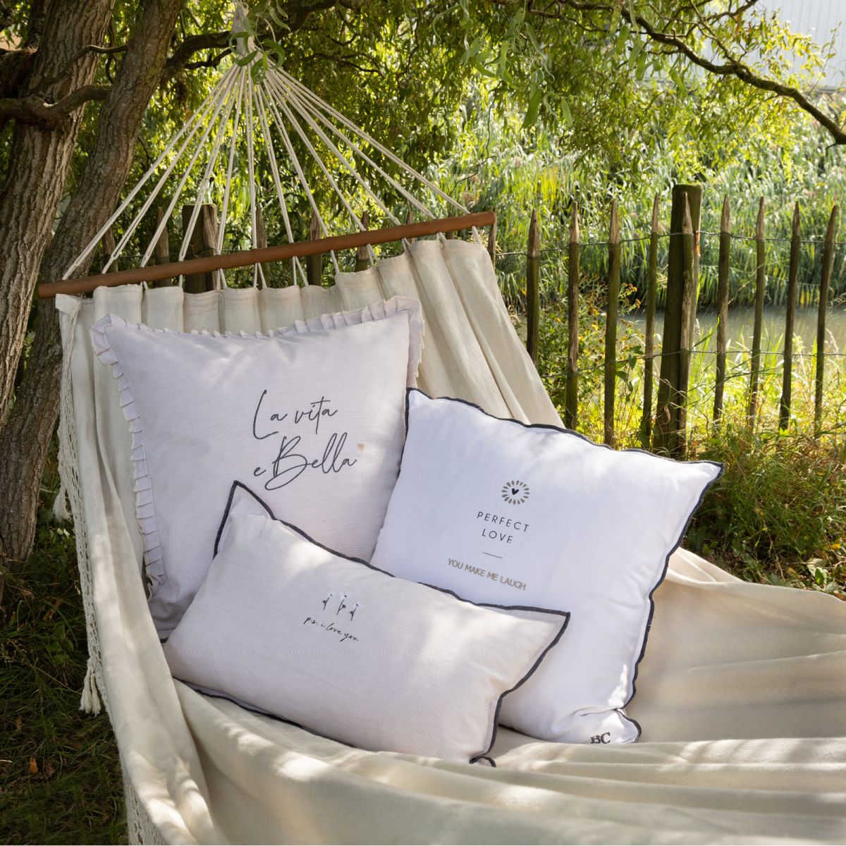 Bastion Collection Cushion 50x50 / white / Kissen -perfect love-