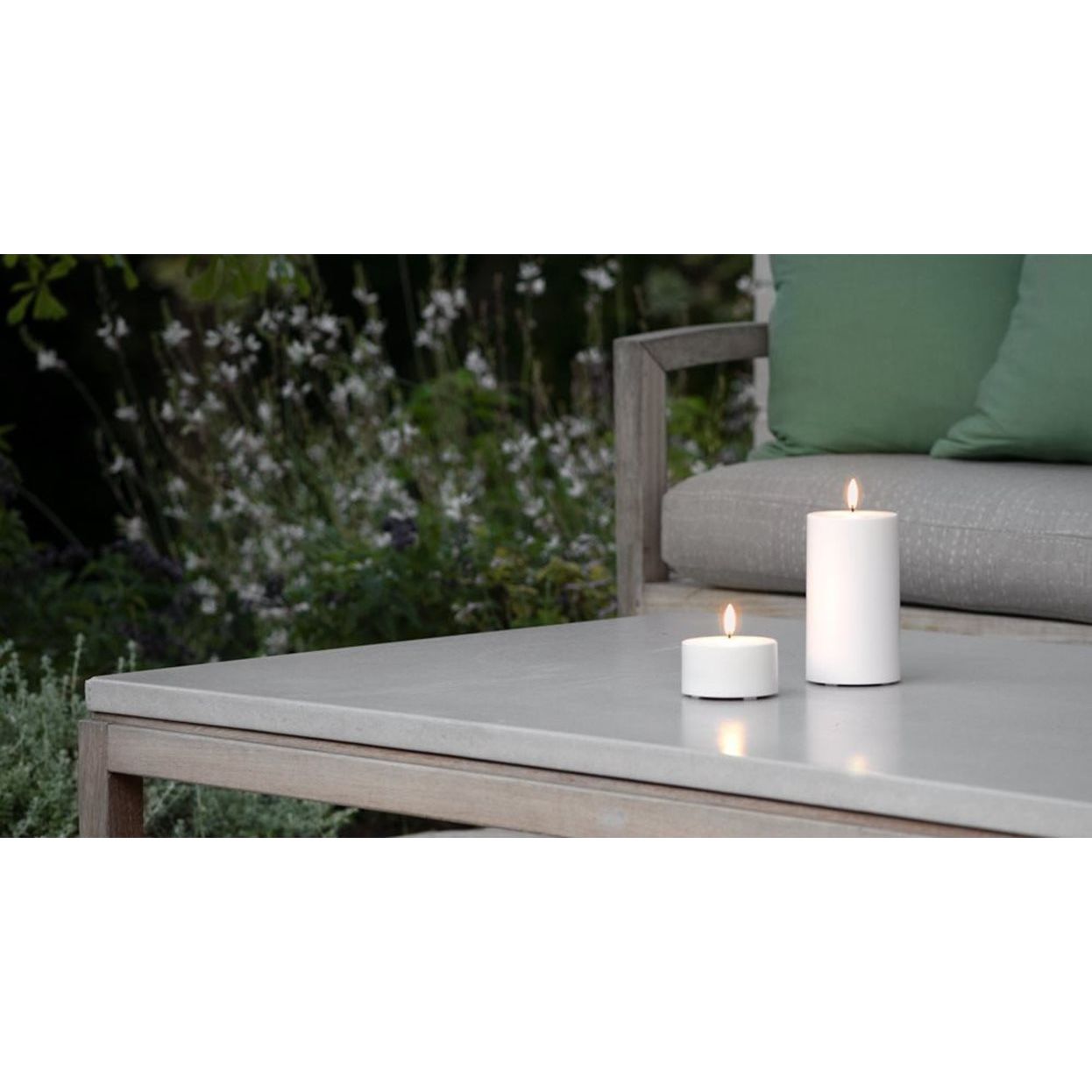 Piffany Copenhagen uyuni /LED Pillar Candle -white- 8,4 X 5cm / Outdoorkerze