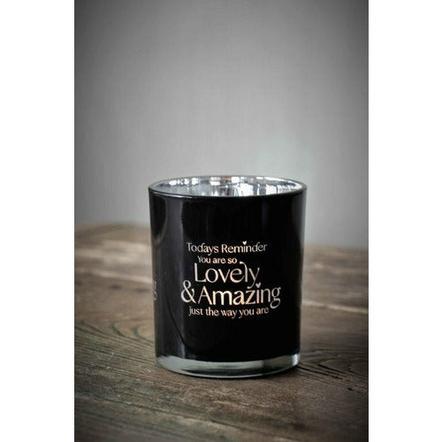 Majas Cottage Kerzenhalter - Lovely & Amazing - schwarz