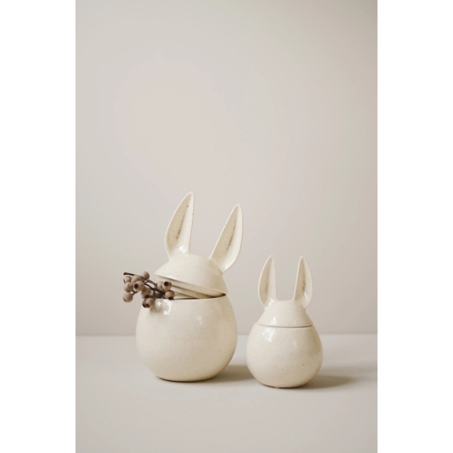 DBKD Eating Rabbit Schale - vanilla