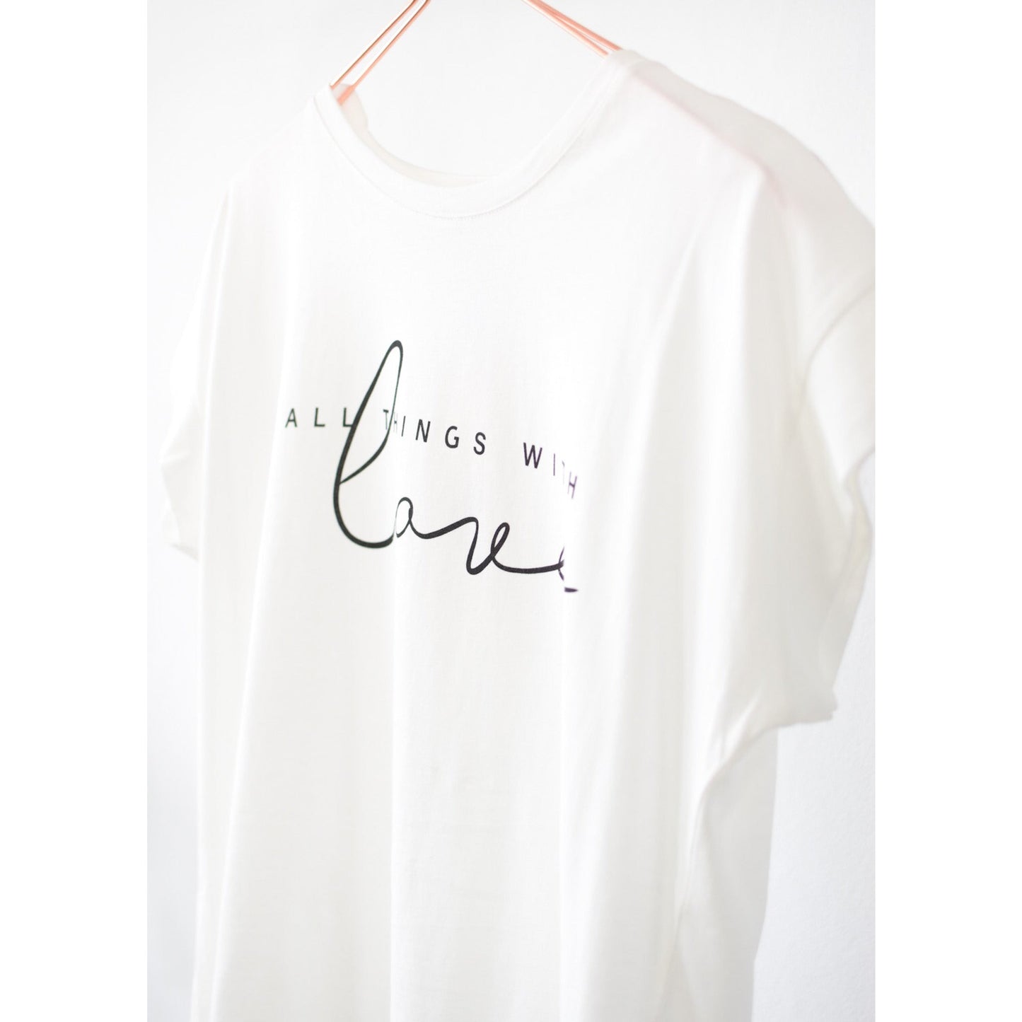 T- Shirt - do all things with LOVE -