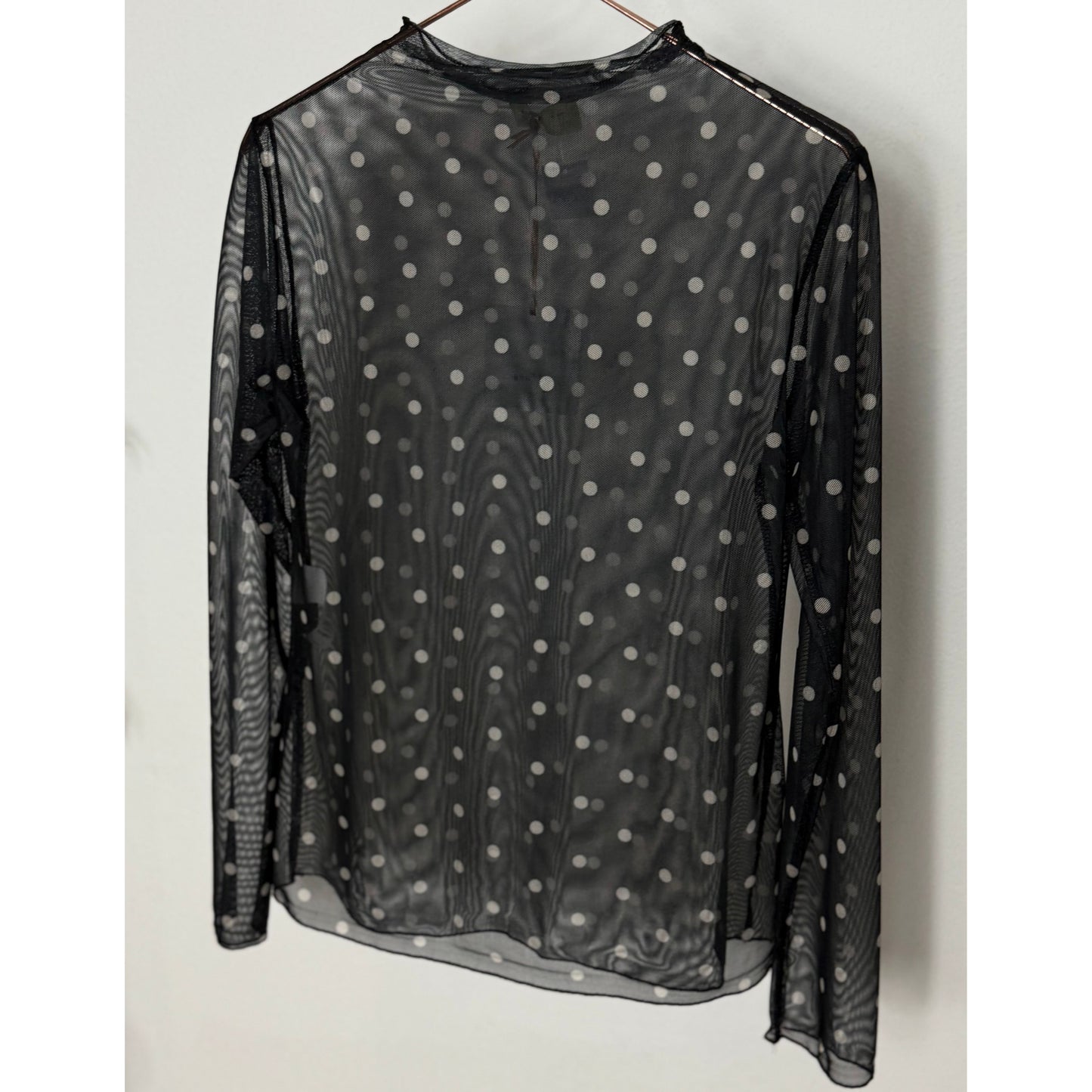 Transparentes Langarmshirt mit Punkten - schwarz