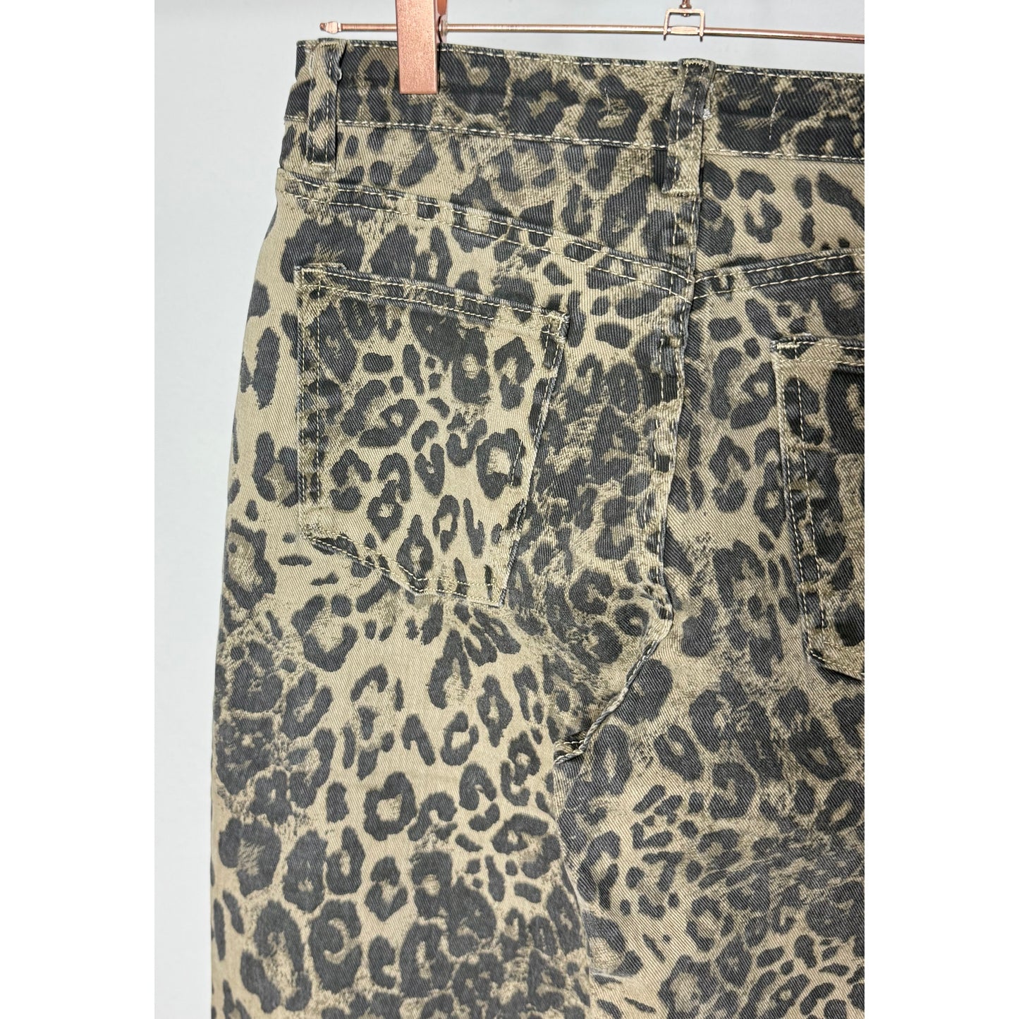 Straight Leg Jeans - Leo