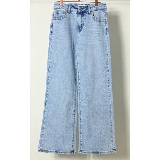 Straight Leg Jeans - denim