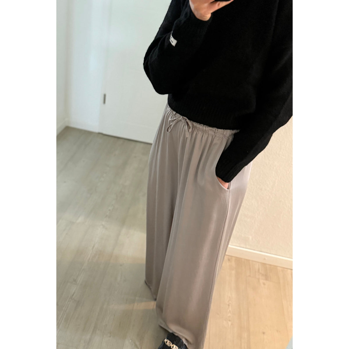 Hose -grau-