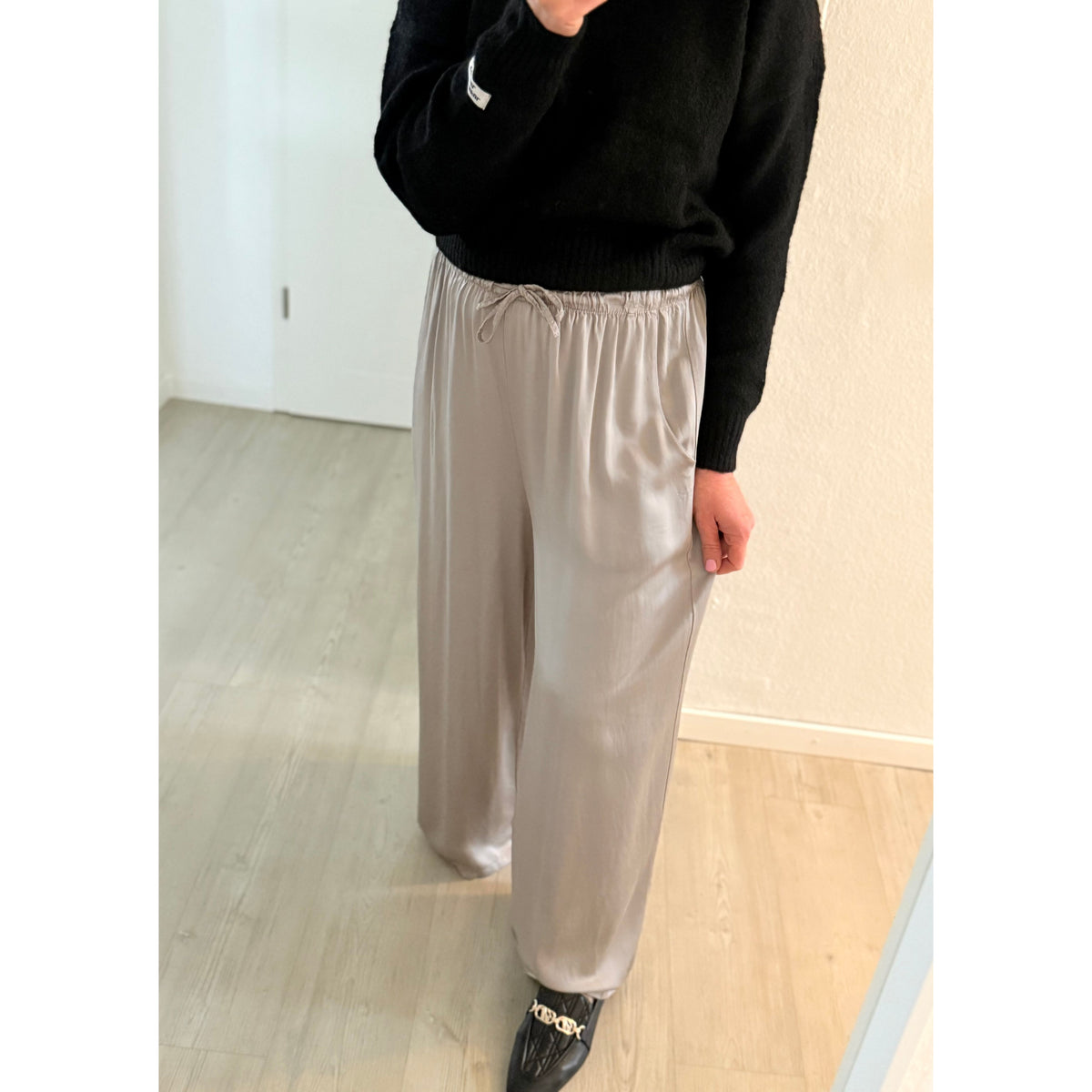 Hose -grau-