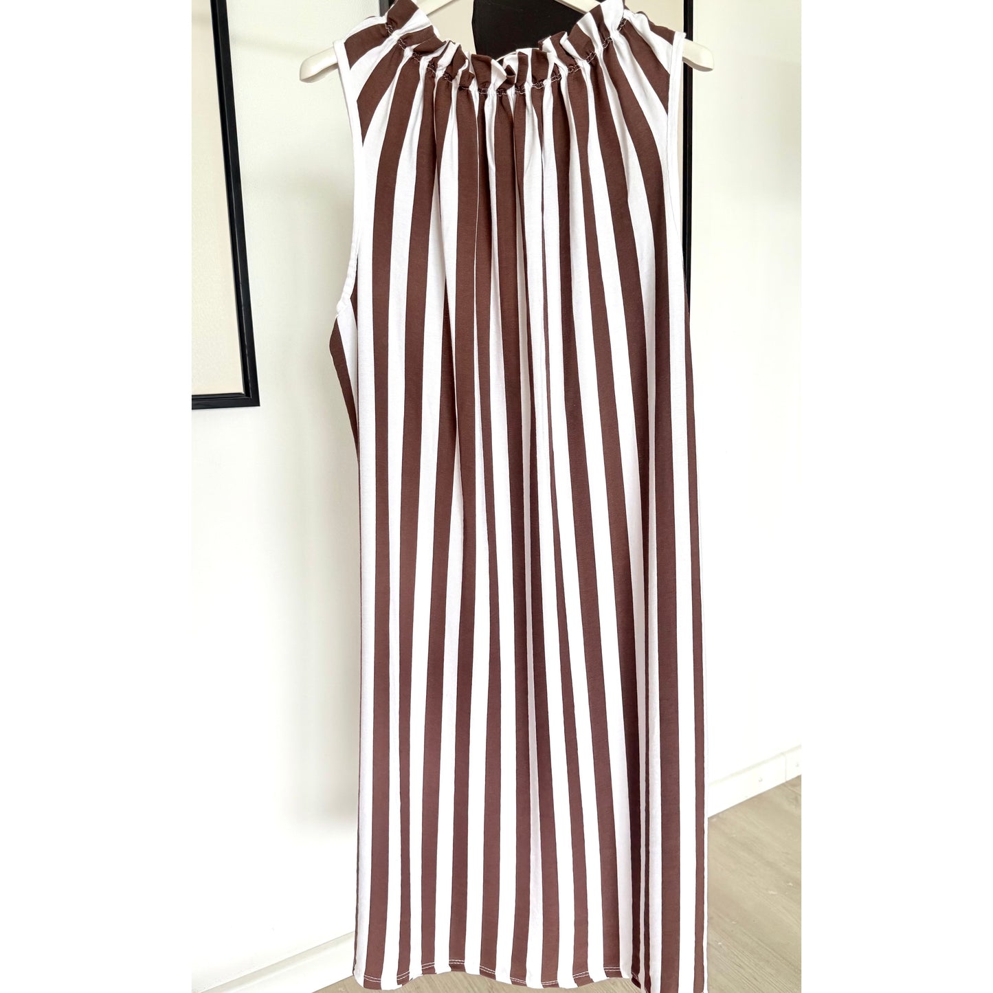 Kleid mit Streifen - braun