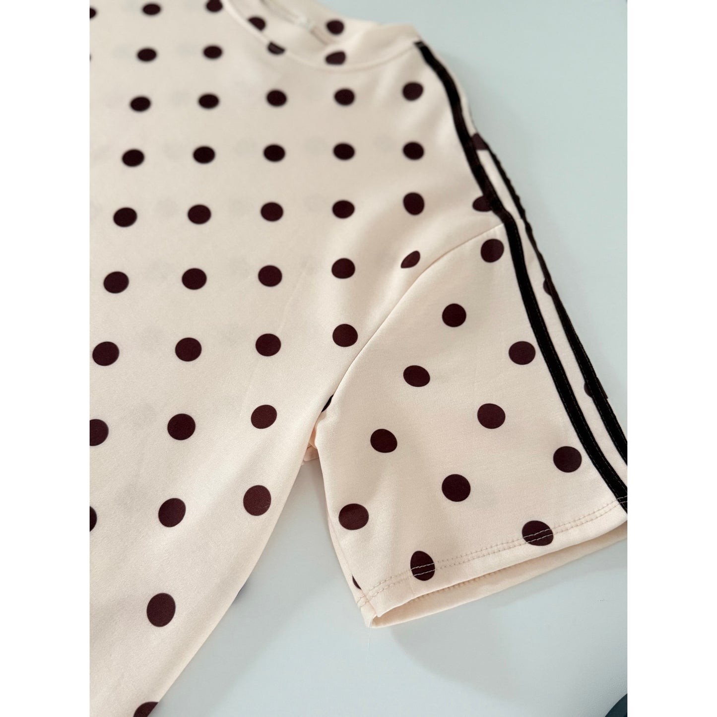Polka Dot T-Shirt - dunkelbraun
