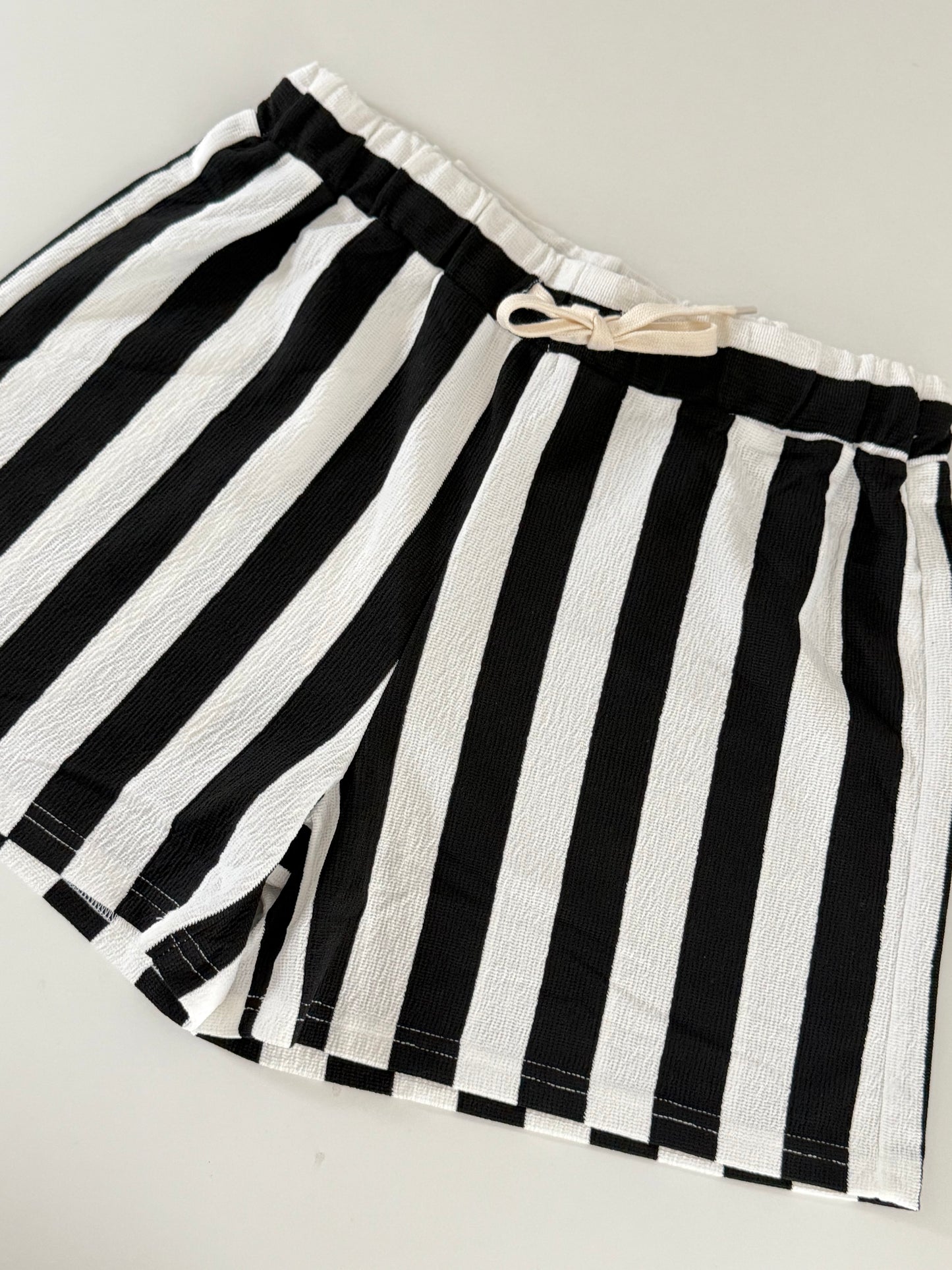 Shorts - schwarz weiß