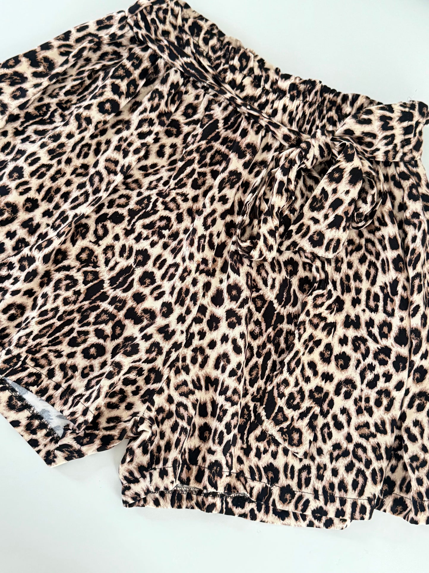 Shorts - leo