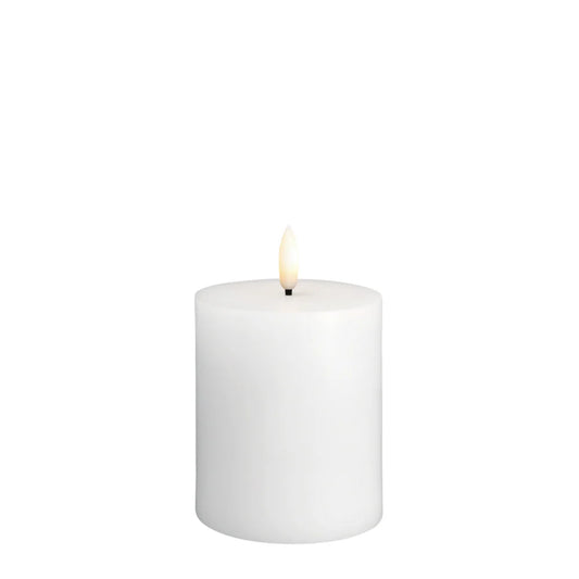 Moods & More LED Pillar Candle -silk white- 74 X 100mm