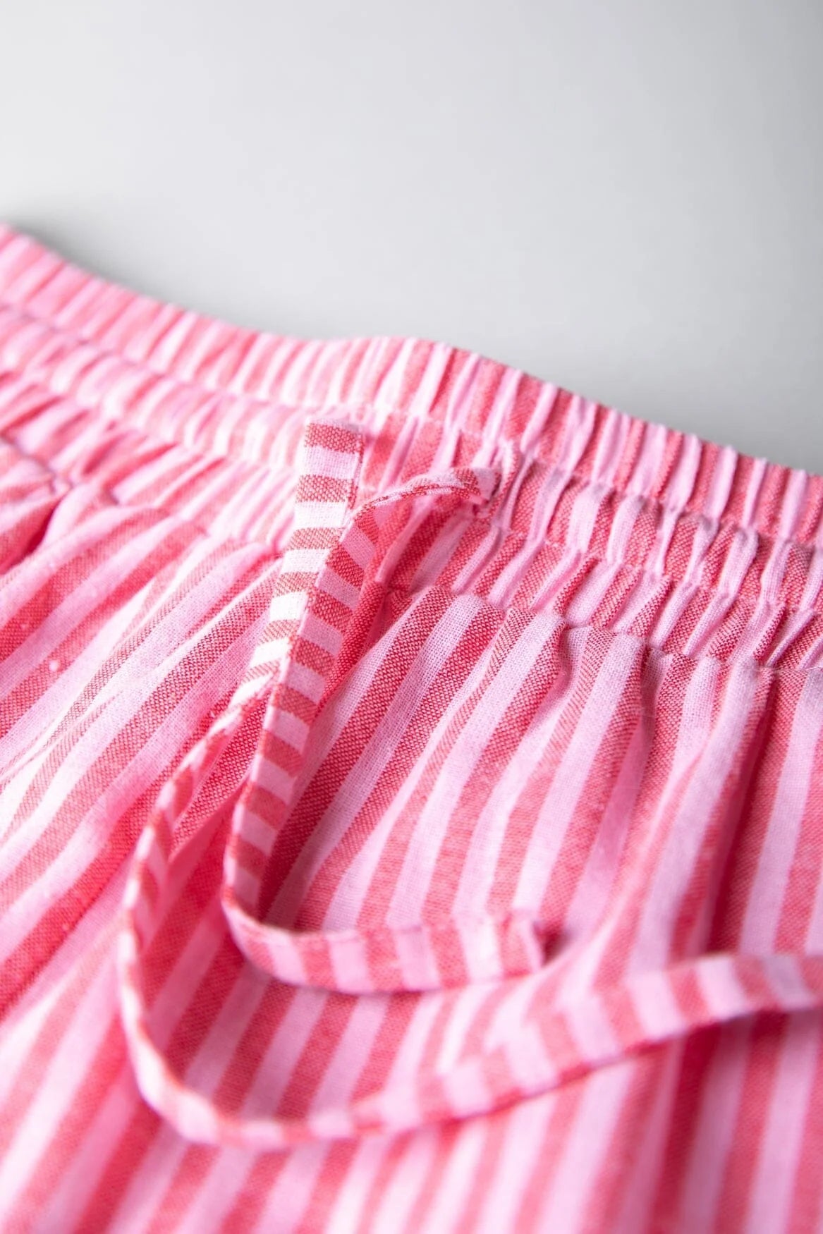 Colourful Rebel Sensa Striped Ruffle Shorts -poppy red-