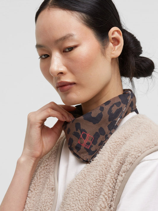 Senses. the label Halstuch