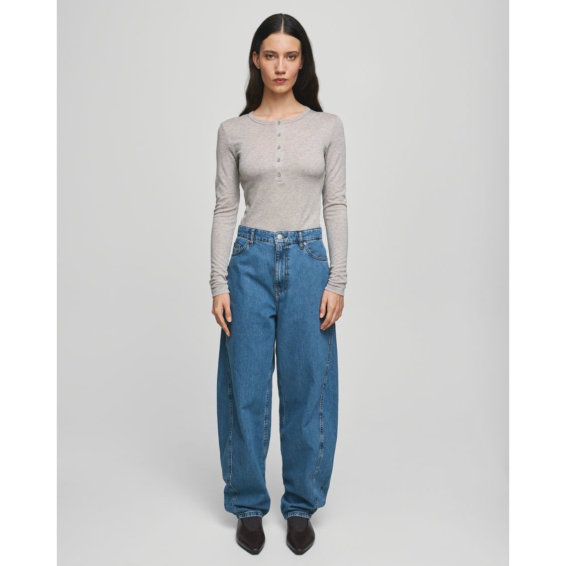 Moss Copenhagen Kobane Lis Barrel Jeans - mid blue wash