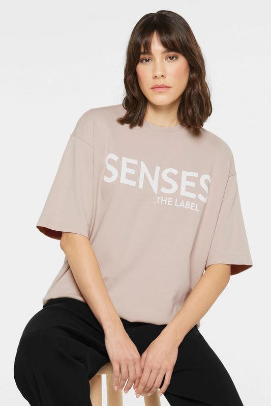 Senses. the label Oversized T-Shirt - bleached sand