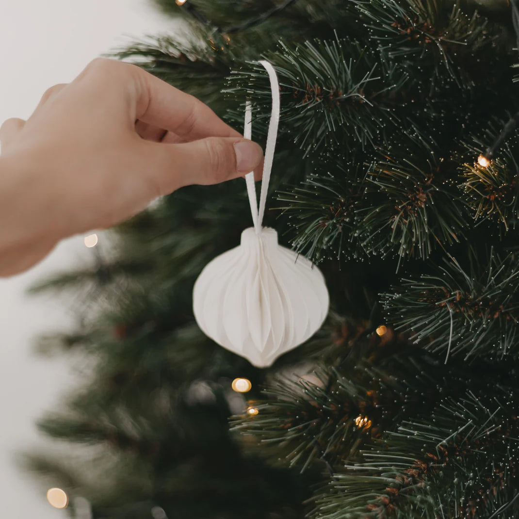 Eulenschnitt Papieranhänger 7cm - natur