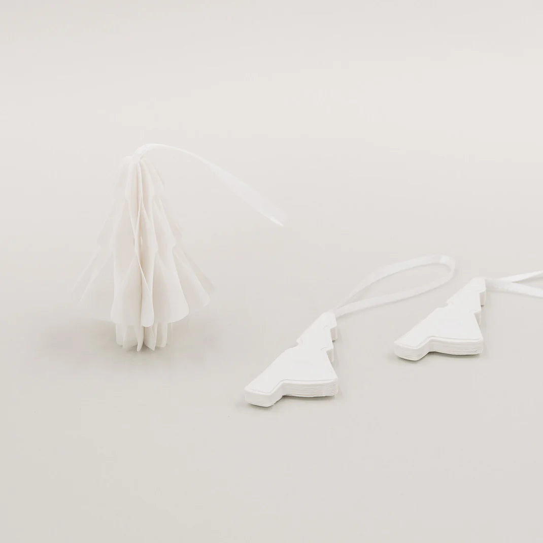 Eulenschnitt Papieranhänger Tanne natur