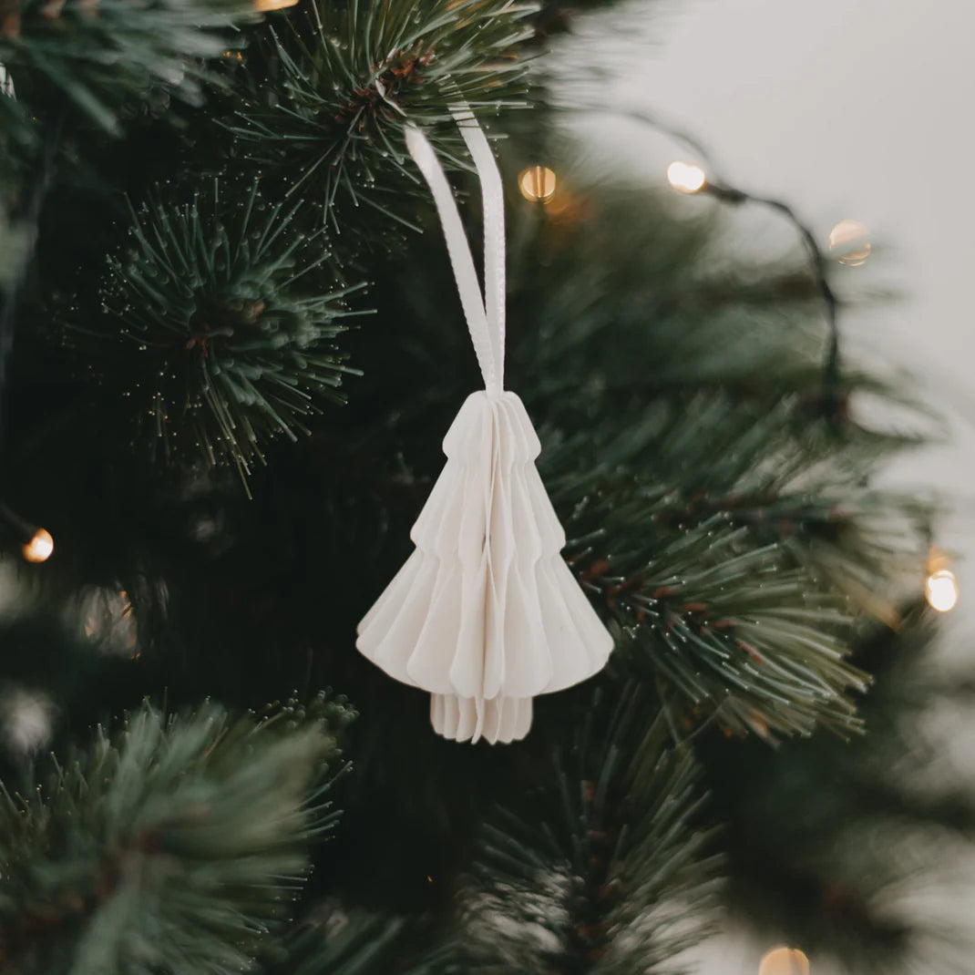 Eulenschnitt Papieranhänger Tanne natur