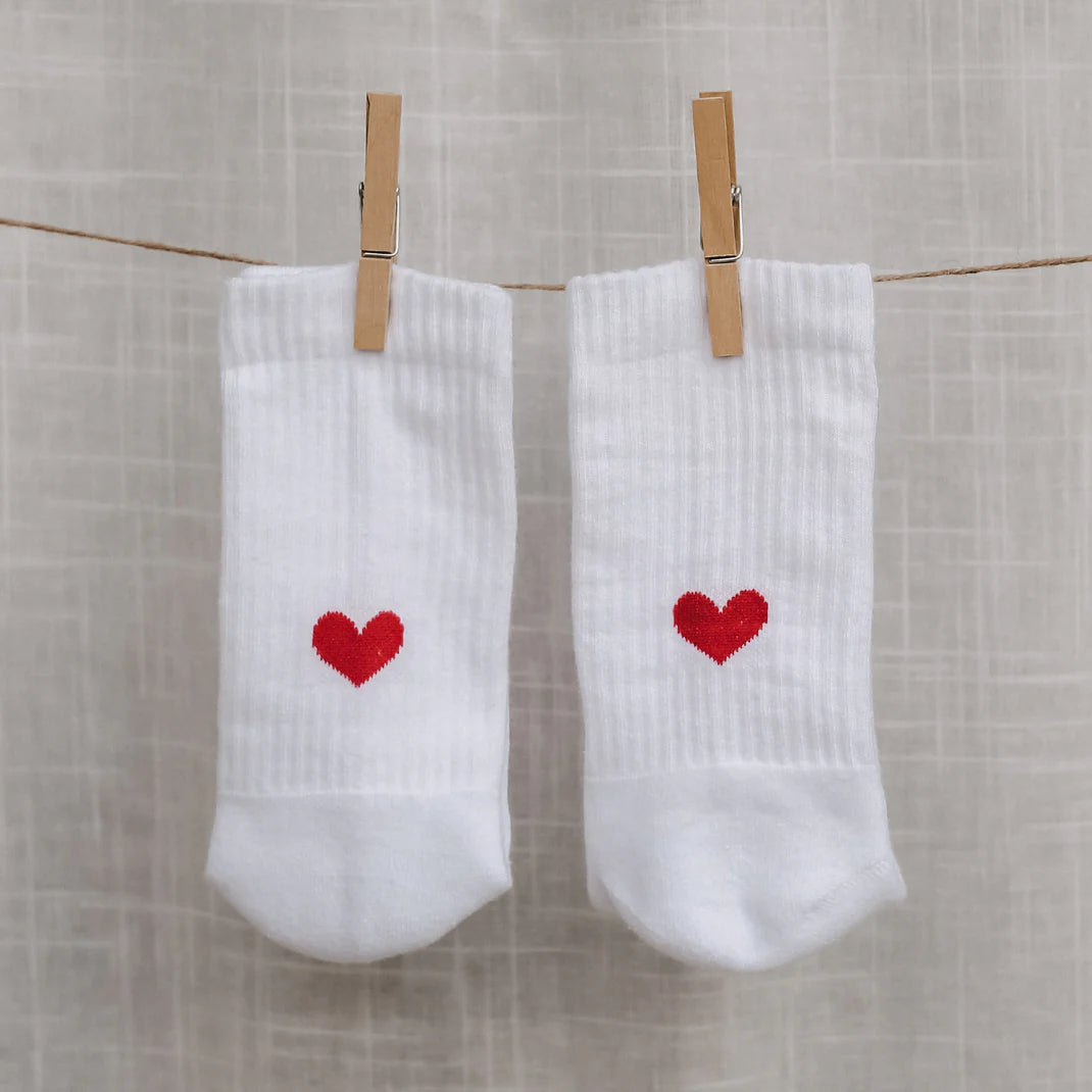 Eulenschnitt Socken Herz rot
