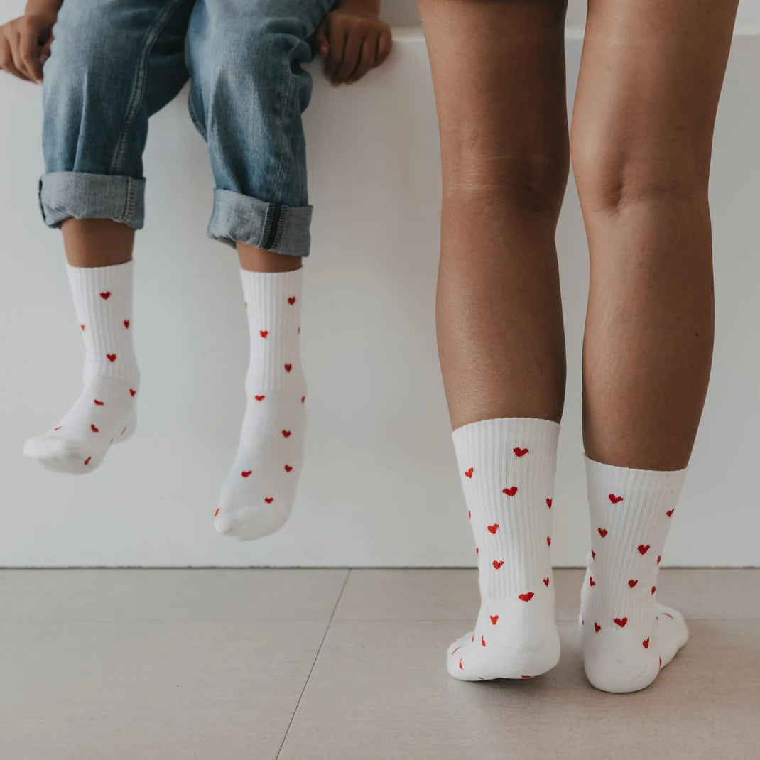 Eulenschnitt Socken Allover Herzen rot - M