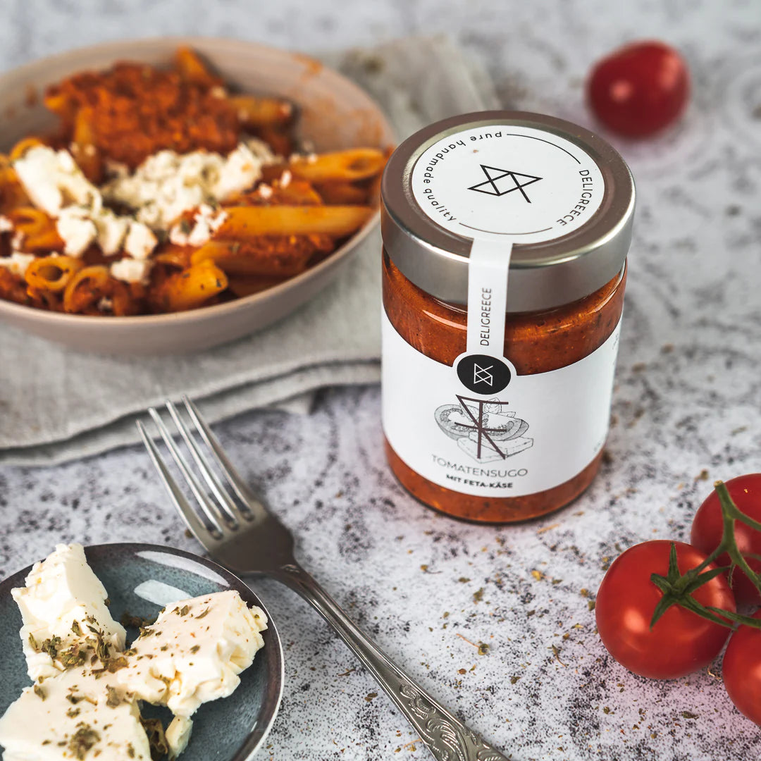 Tomatensugo mit Feta